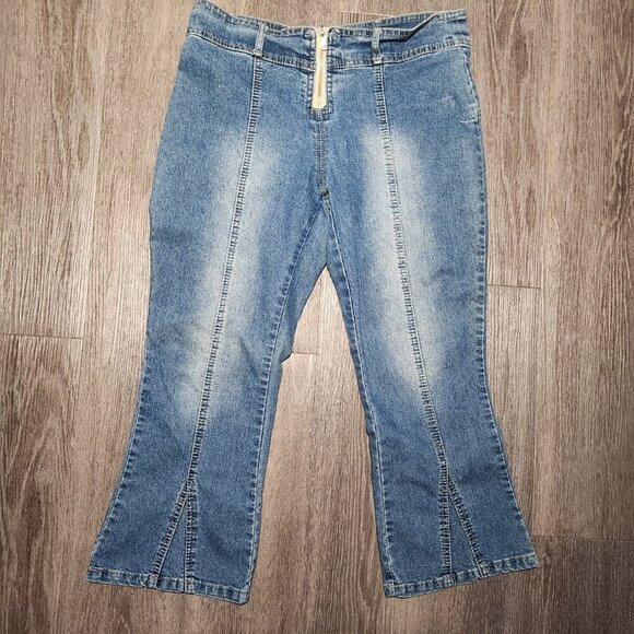 Vintage Y2K cute flared denim capris with front seams ✦ stretchy and comfy ✦ - Picture 8 of 8